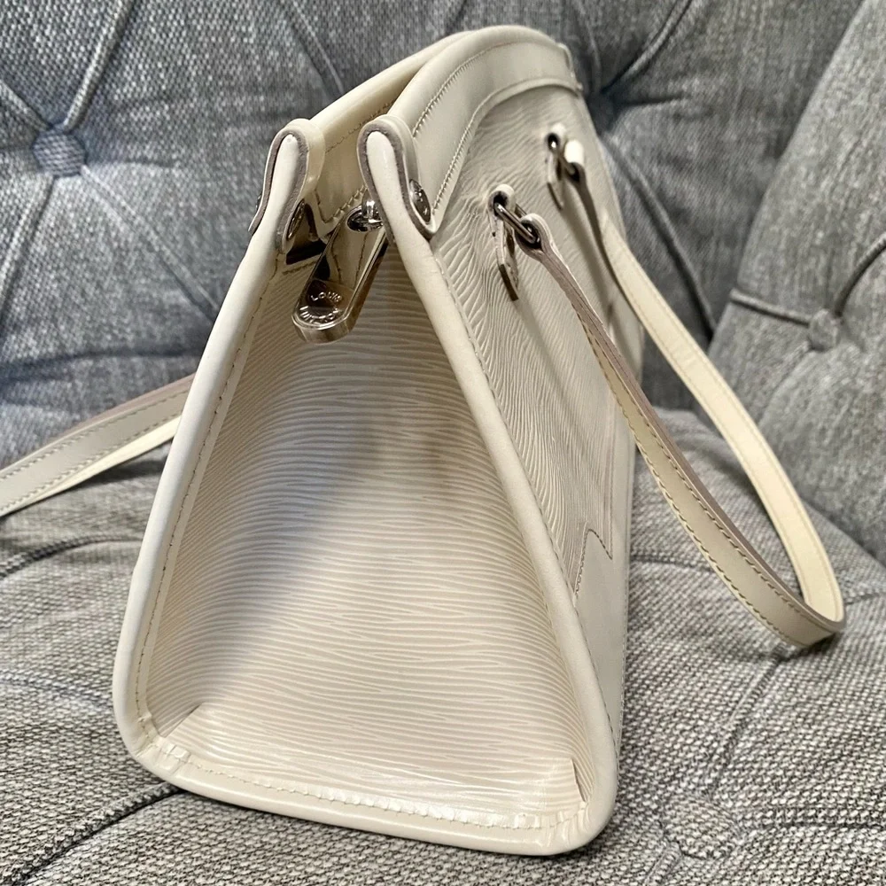Louis Vuitton Cream Epi Leather Shoulder Tote with Matching Wallet